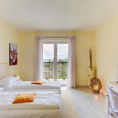 Hotiday Garda Hotel 3*