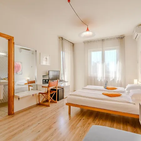 Hotiday Garda Hotel Malcesine